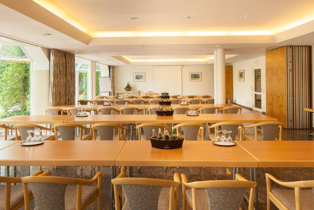 Hotel Heidehof Garni 4*